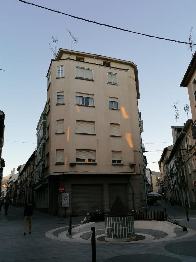 Casa Oroela Apartment Jaca Exterior photo
