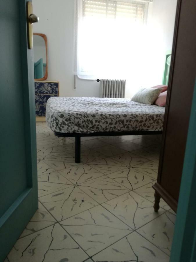 Casa Oroela Apartment Jaca Exterior photo